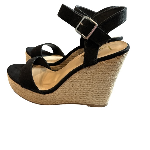 Lulu's Size 8 suede espadrille wedges - Picture 2 of 5